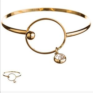 Shiny Gold Drop Hook Closure Bracelet